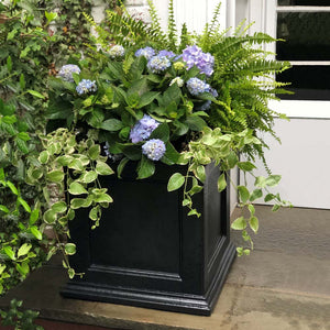 Fairfield 20in Square Planter