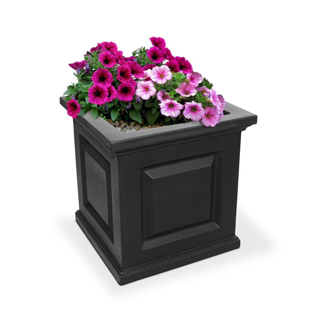 16 self watering planter Mayne Nantucket 16" x 16" x 16" Black Planter