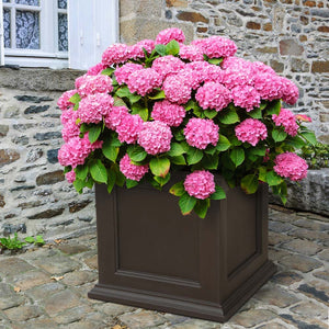 Fairfield 28in Square Planter