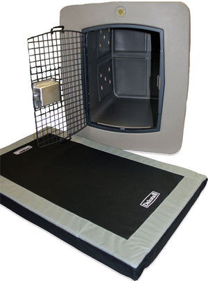 Dakota 283 G3 Kennel Mat outside kennel