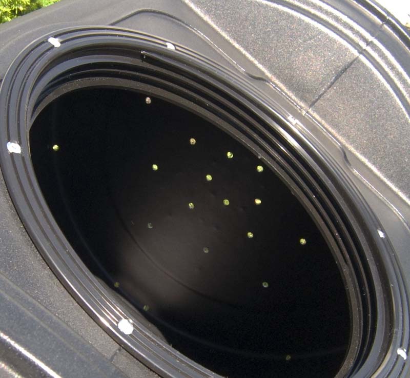 Closeup of compost Wizard Jr. with 7 cubic foot bin open