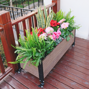 Deckside Planter with Wheels on deck