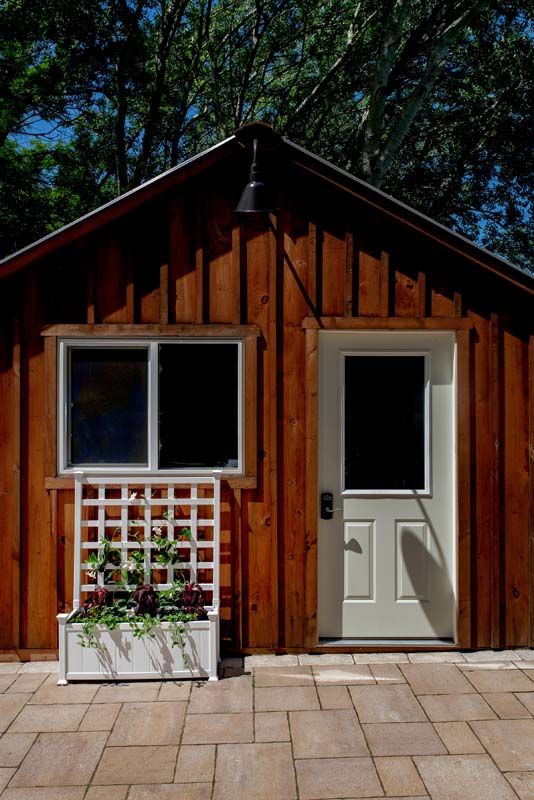 Huron Planter with Trellis by home