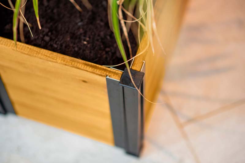 Mezza 12x24 Planter corner