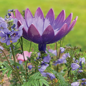 Closeup of decorative head on Jazmine deep root waterer in Violet color